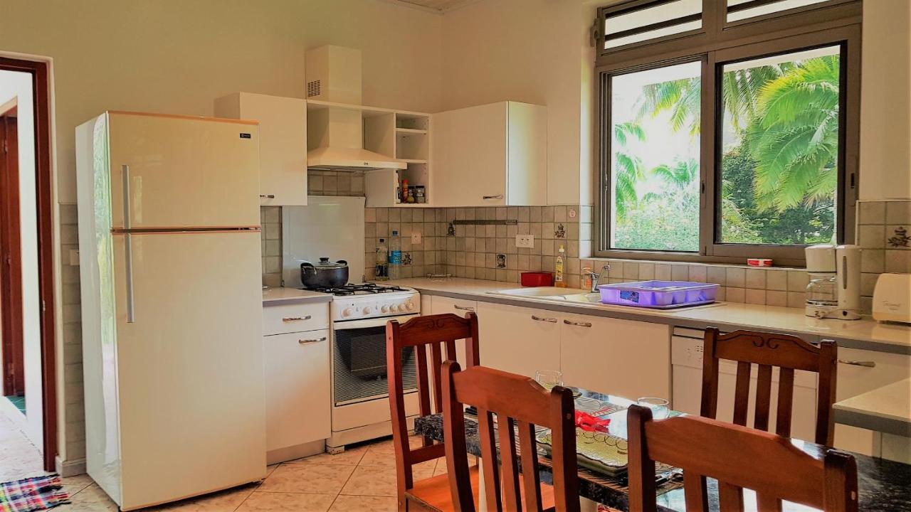 Вилла Huahine - Tipanier House Haapu Экстерьер фото